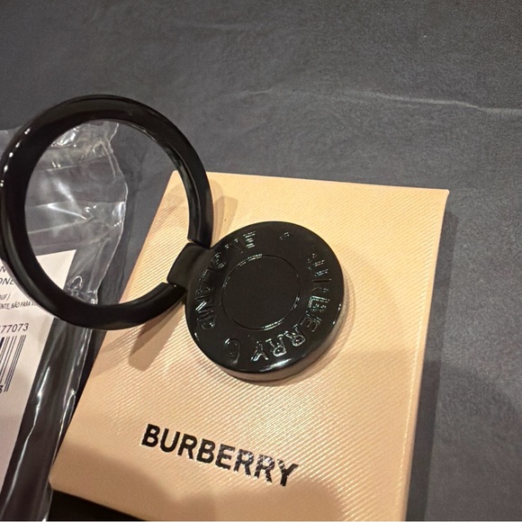Burberry Phone ring - Picture 6 of 8